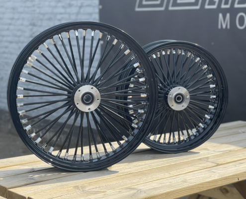 Zwarte Big Spoke velgen 28 spaaks harley davidson road king Zwarte Big Spoke velgen 28 spaaks harley davidson road king