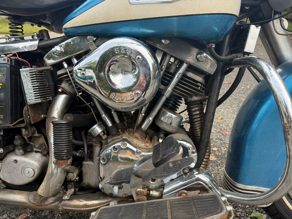 Harley-Davidson Electra Glide 1968 early Shovelhead, originele blauw-witte lak
